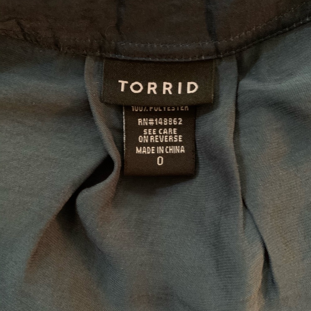 TORRID blouse - Picture 4 of 4